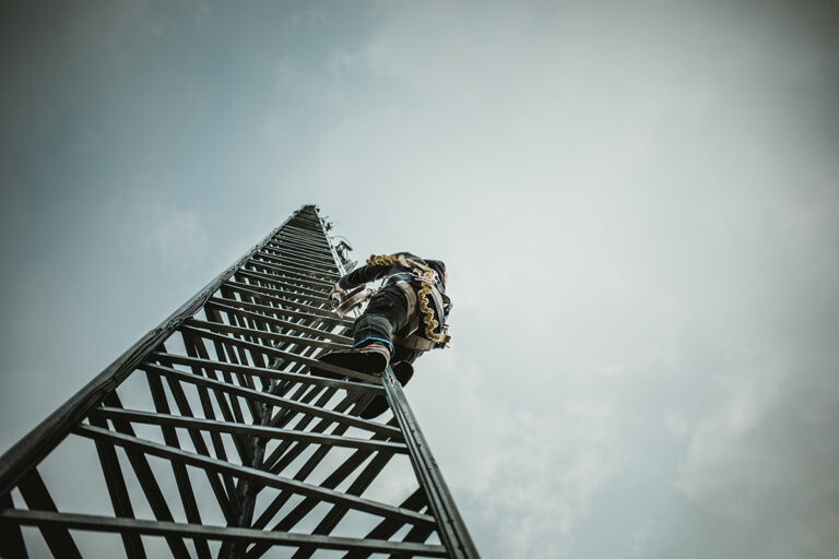 Huawei equipment must be removed from UK’s 5G networks by 2025